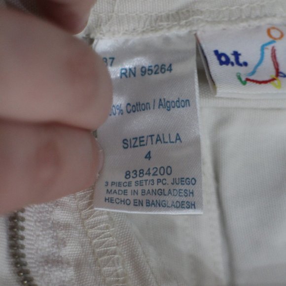 LIKE NEW! OFF WHITE SHORTS SZ 4 KIDS - Picture 6 of 6